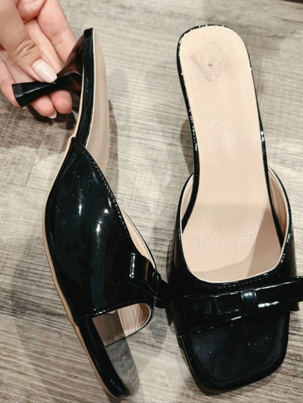 Black Patent Bow Slide Mules Kitten Heels Size 7.5 Lnc